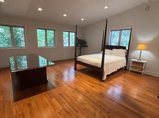 321 Burlage Cir, Chapel Hill, NC 27514