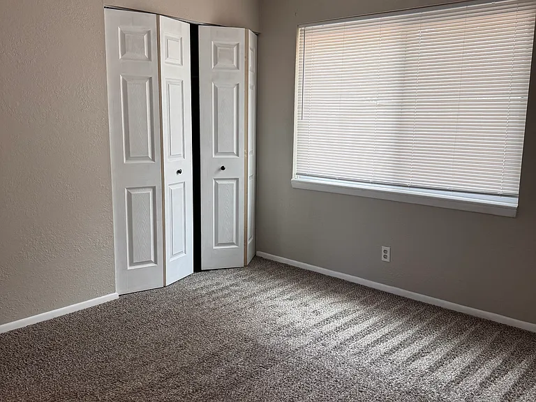9406 Reeder Dr — Photo 13