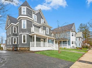 97 Clement Ave FLOOR 1, West Roxbury, MA 02132