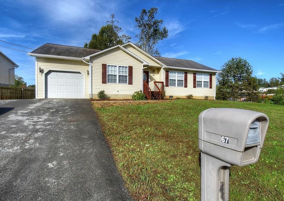 1st image of 67 Cloverdale Ln