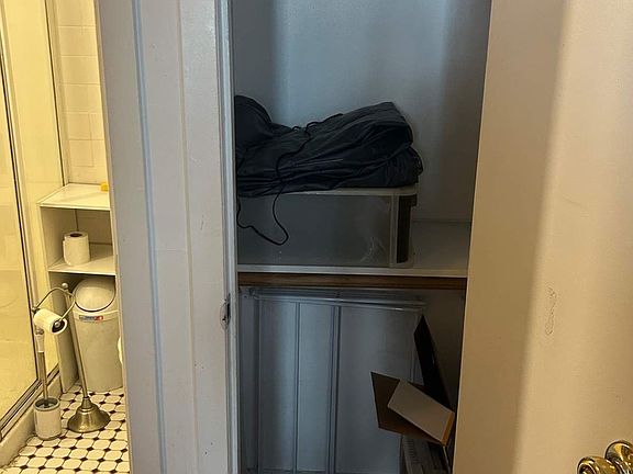 5th image of 276 W 71st St #7