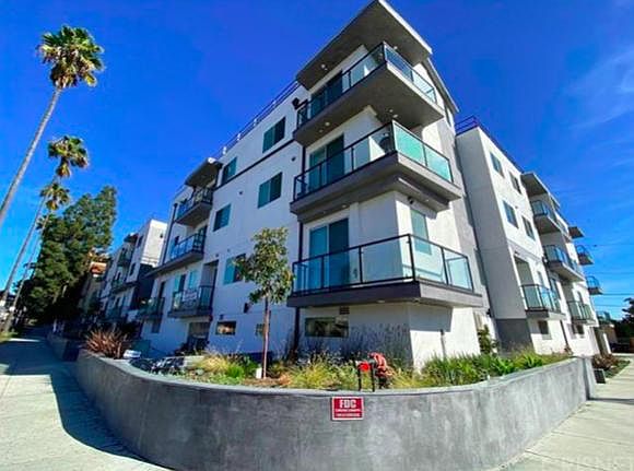 1st image of 7140 La Tijera Blvd