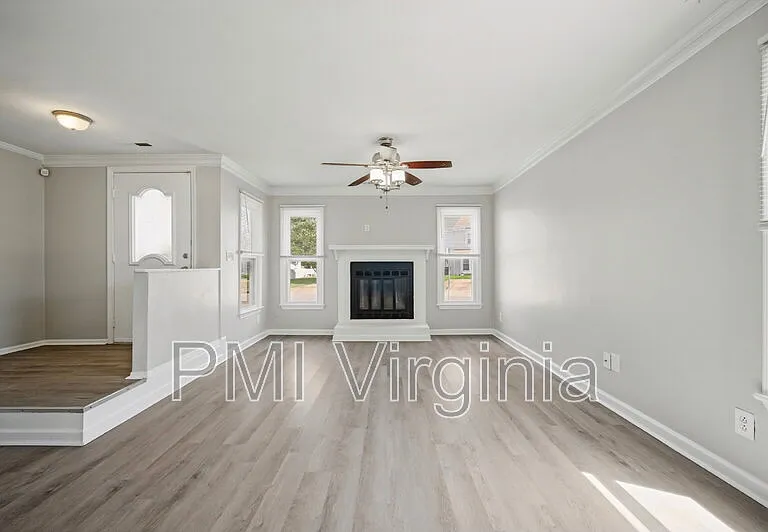 1151 Hillock Xing — Photo 6