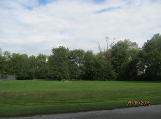 6636 Saddle Club Dr, Roscoe, IL 61073