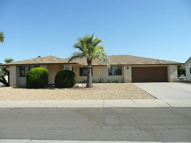 Great Home in Retirement Community Furnished Vacation Rental — Photo 1