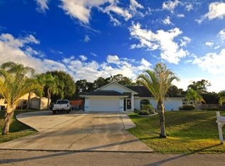 9580 Shadow Oak Ln, North Fort Myers, FL 33917