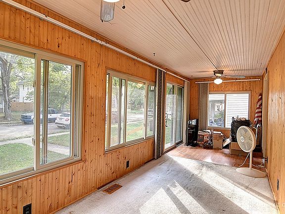 3rd image of 1539 Bowman Ave