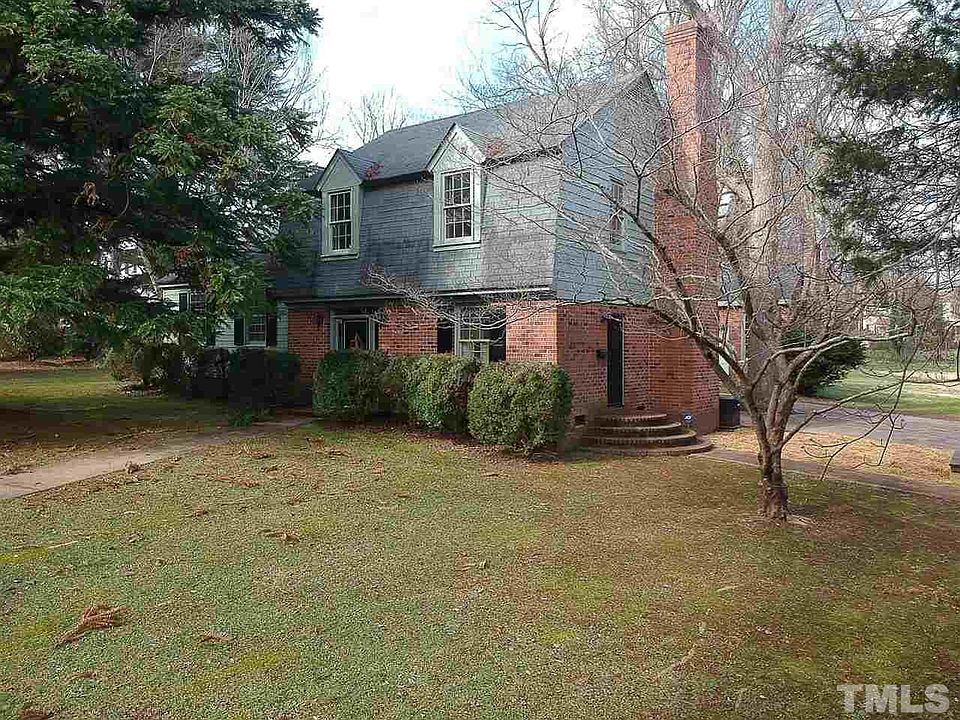 1st image of 114 W Queen St