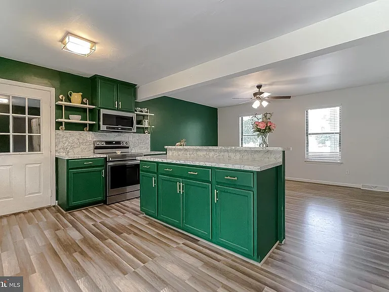 45381 Abell Dr — Photo 5