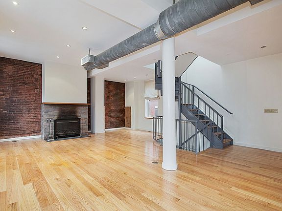 5th image of 146 Beekman St