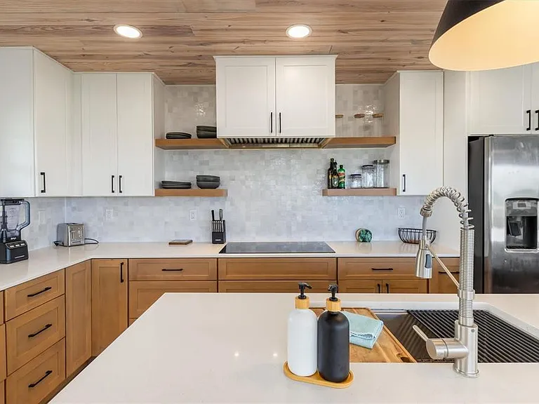 9498 Alborado Rd — Photo 12