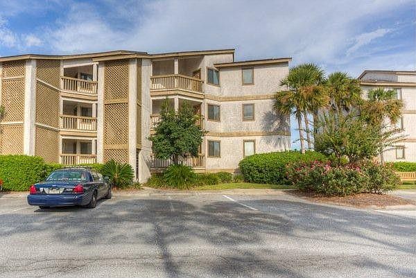 1st image of 358 Moss Oaks Cir