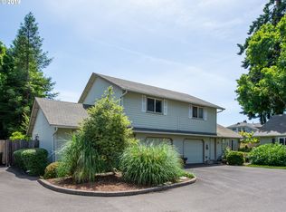 765 River Rd, Eugene, OR 97404