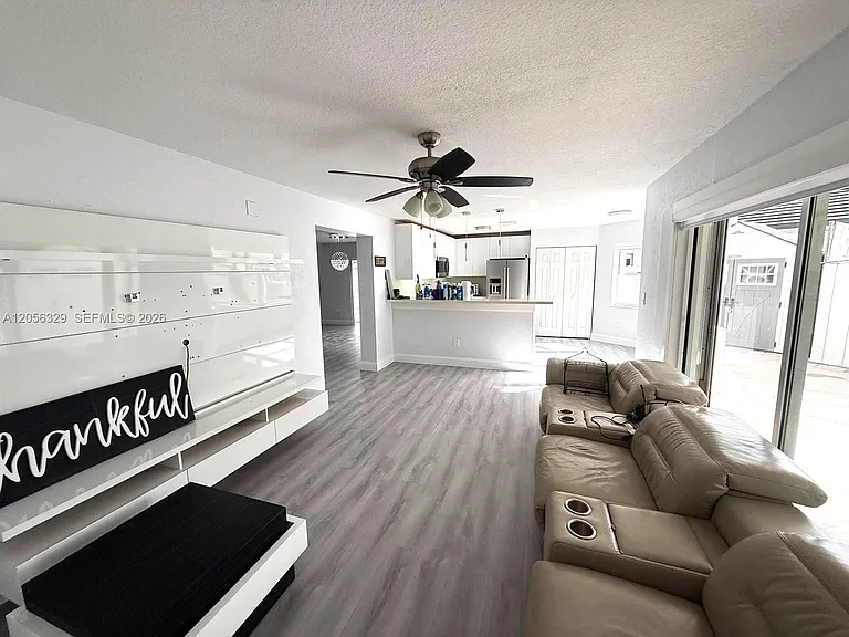 9352 SW 155th Ave — Photo 12