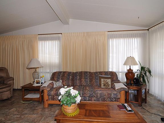3rd image of 155 Walnut Dr