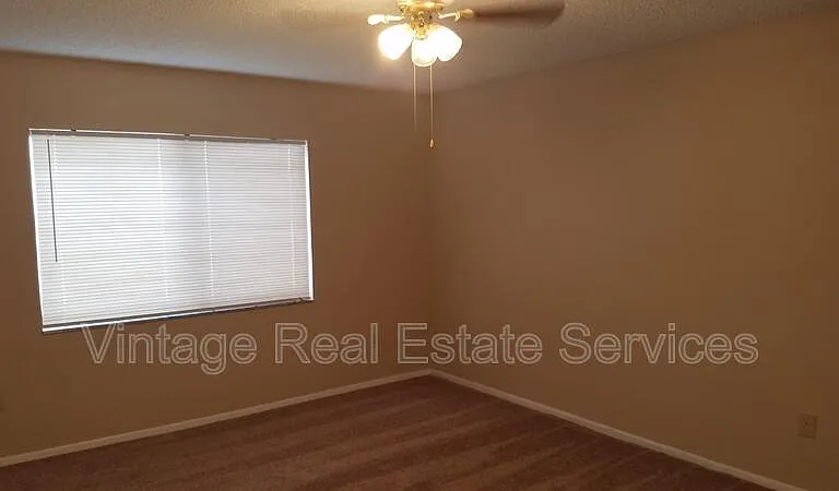 1904 Firethorn Ct — Photo 20