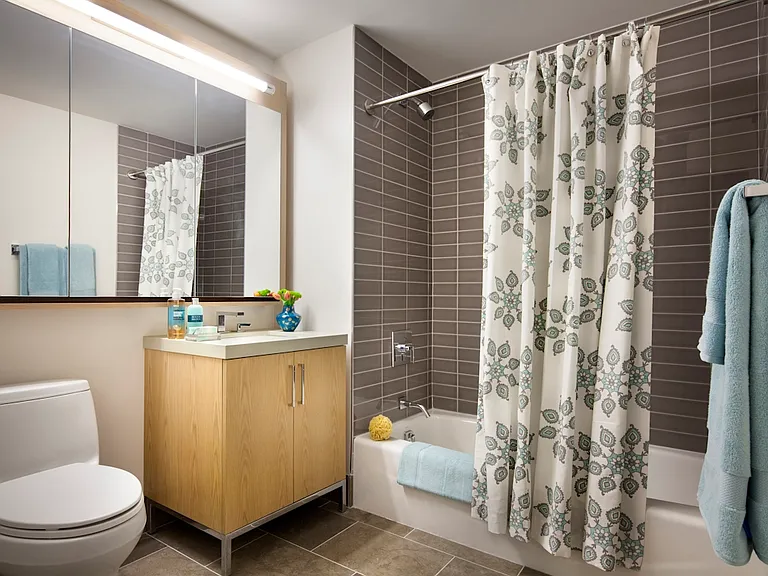 505 W 29th St #15M — Photo 5