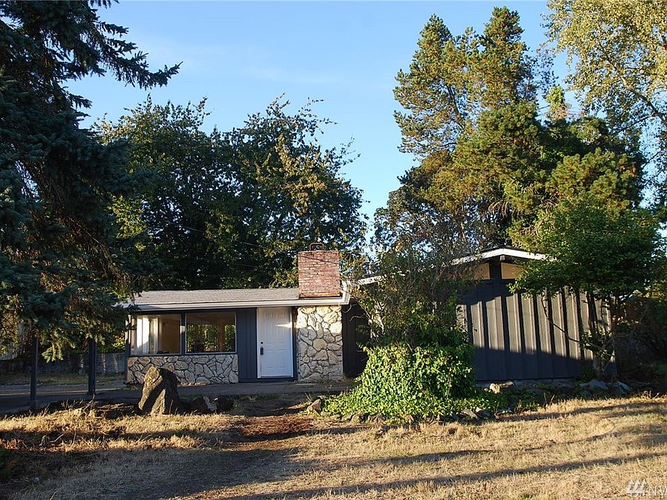 1st image of 8017 Oakridge Dr SW