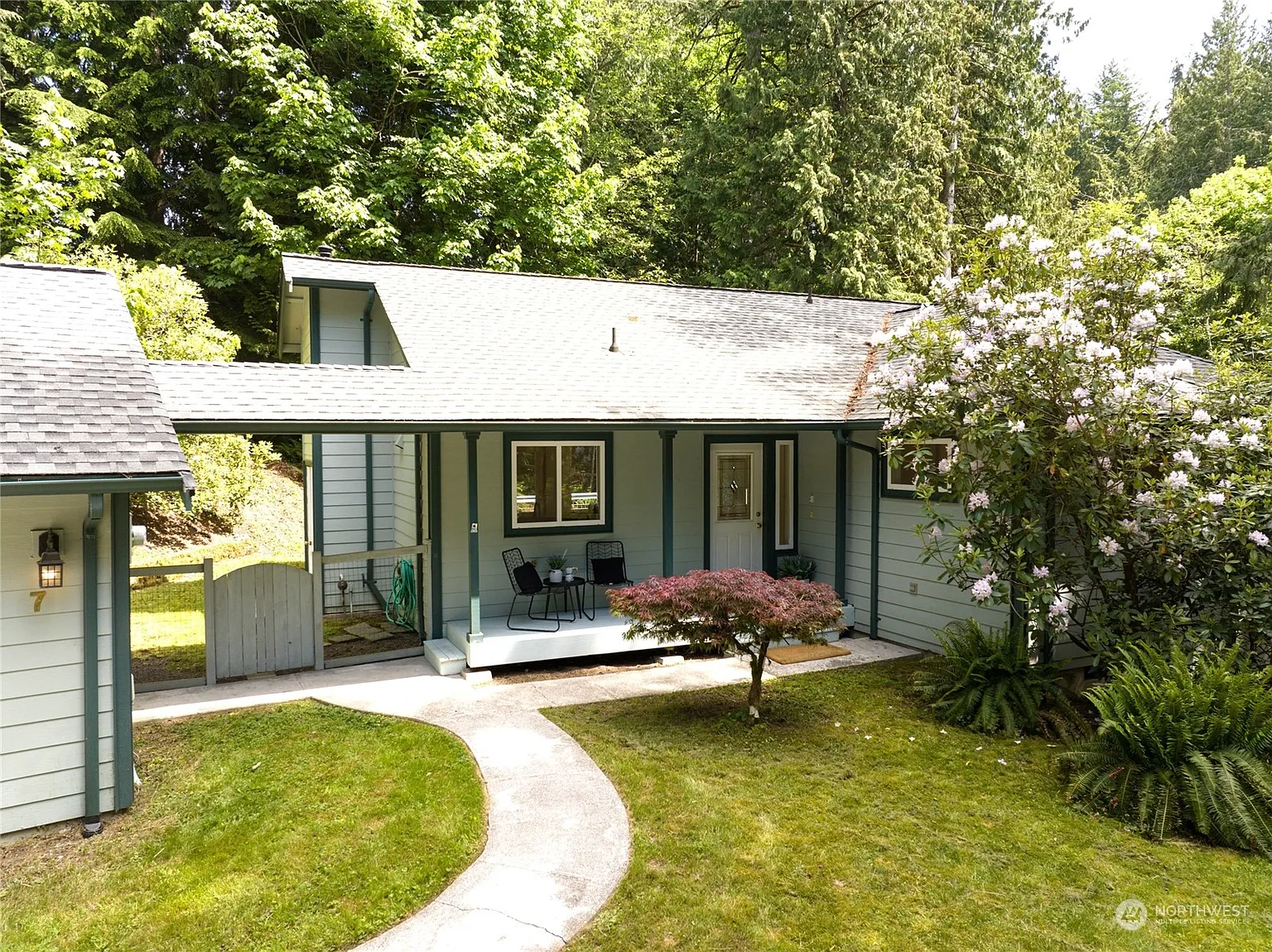 7 N Summit Drive photo 1