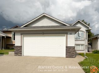 93 Sherwood Blvd W, Lethbridge, AB T1K6E8