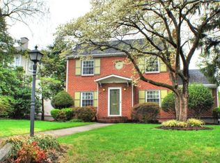 1811 Greenwood Rd SW, Roanoke, VA 24015