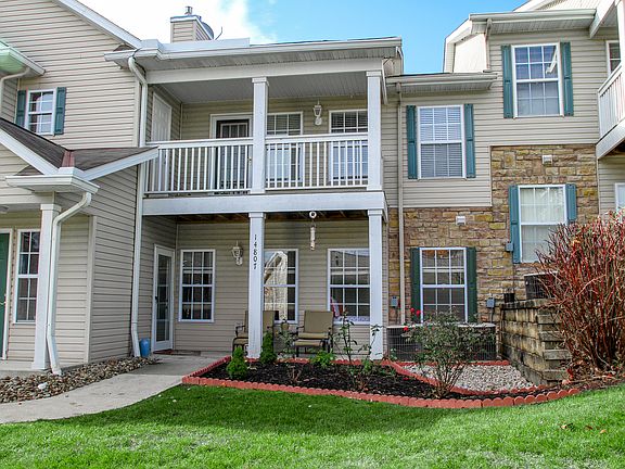 2nd image of 14807 Lenox Dr #207