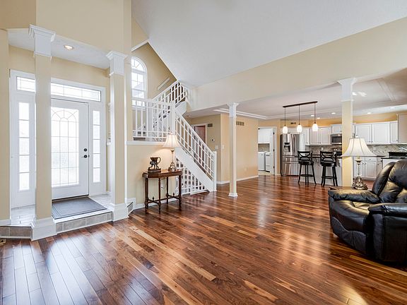 5th image of 8414 Biggin Hill Ln