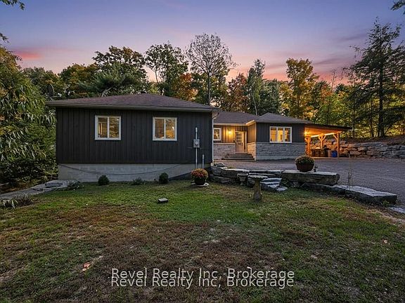 5th image of 683 Lafontaine Rd W