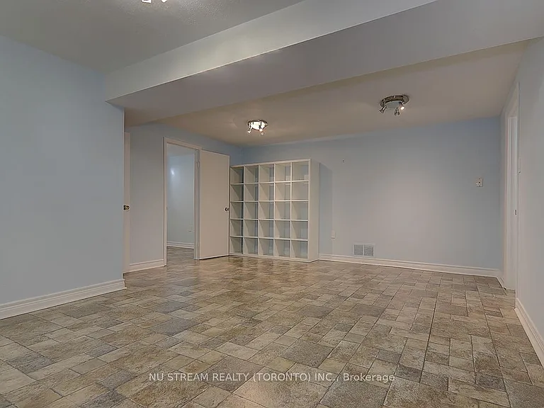 47 Hemingway Cres — Photo 18