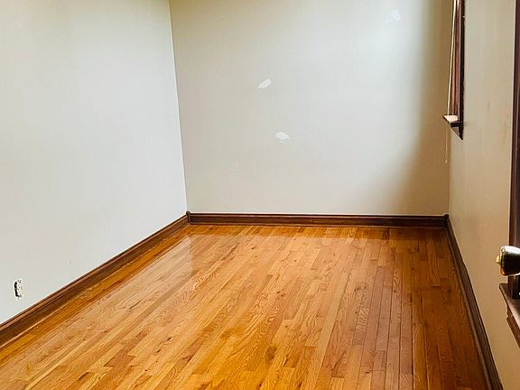 3rd image of 3532 N Elston Ave #1