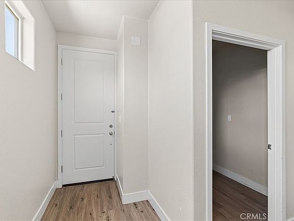 5th image of 523 Barcelona Ct