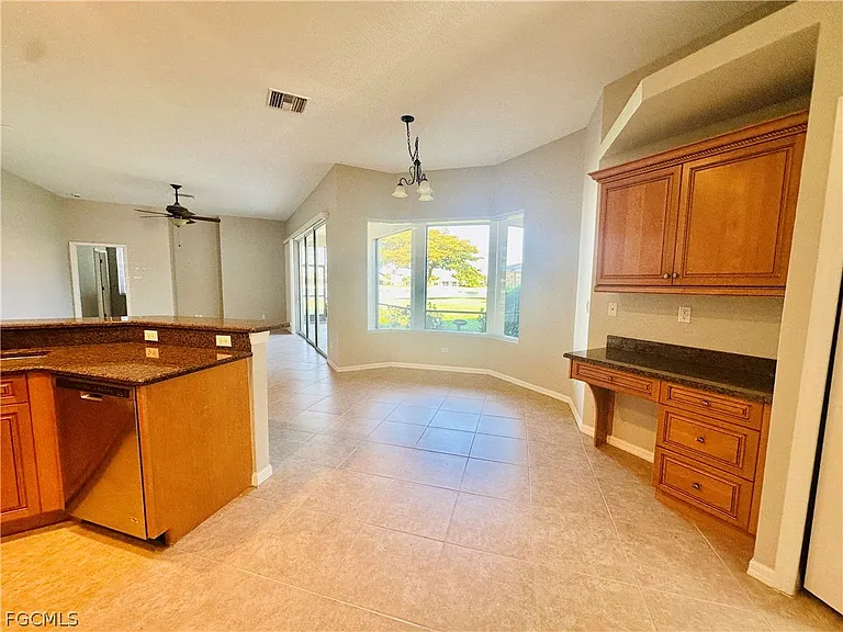 12469 Pebble Stone Ct — Photo 6