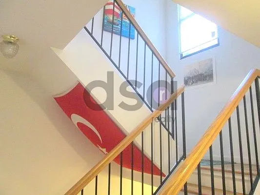 Rented by DSA Realty | media 44