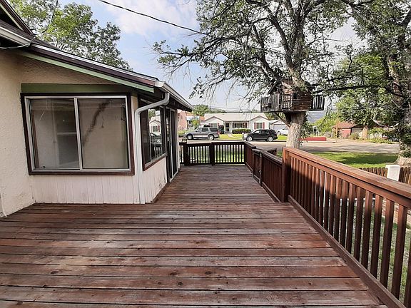 Another view of the back deck