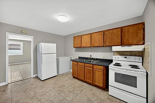 129 Congress St #B Photo 1