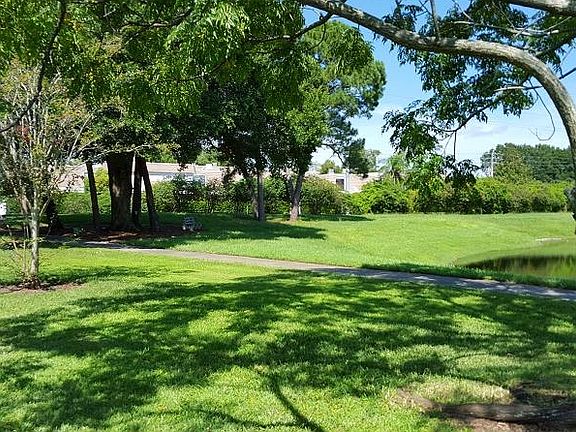 5th image of 2628 Shadybranch Dr