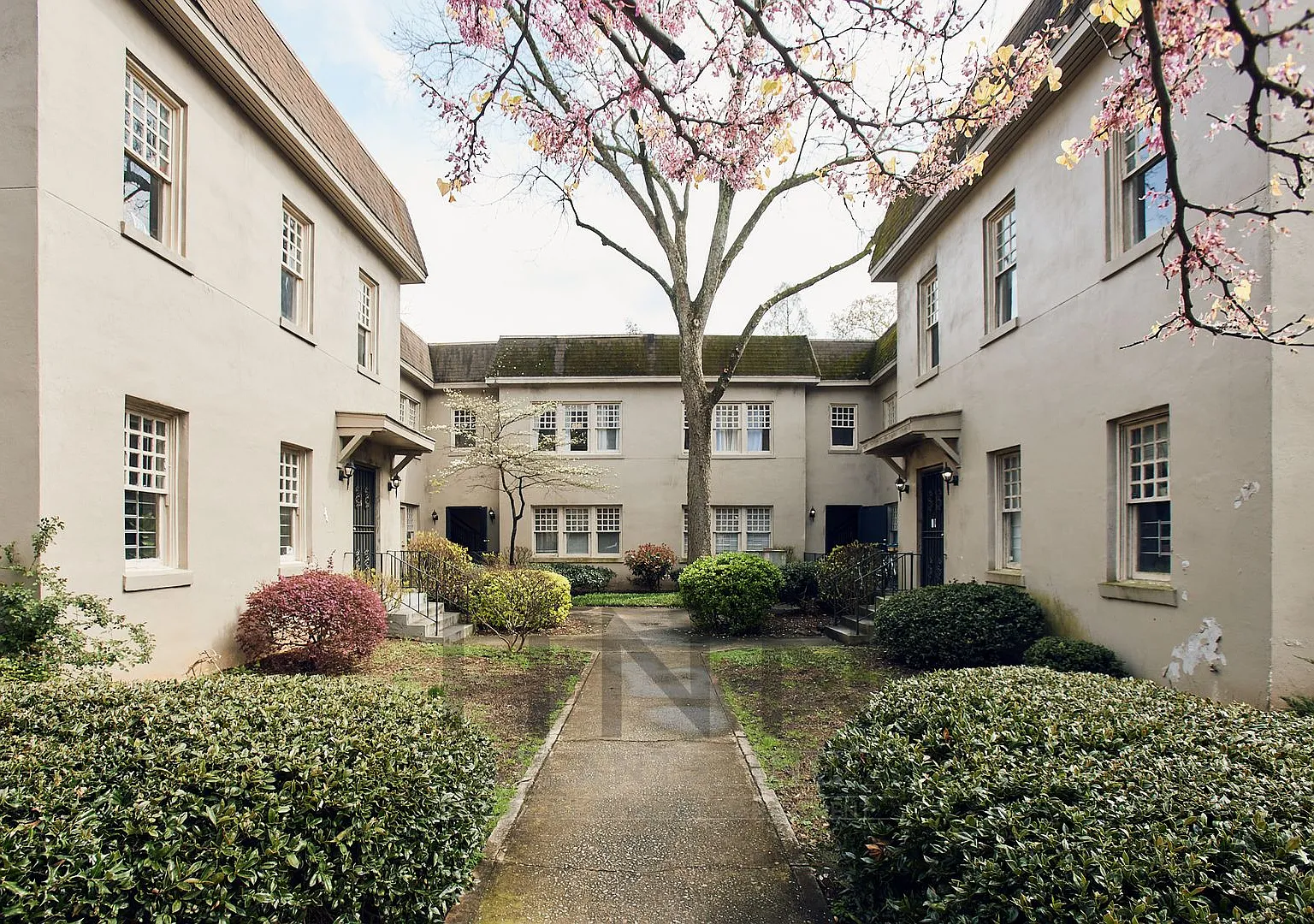 First Park Apartments — Photo 1