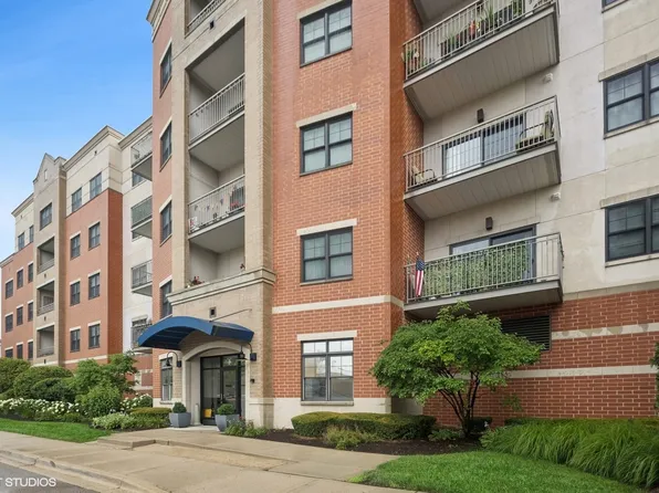 14 S Prospect St APT 508, Roselle, IL 60172