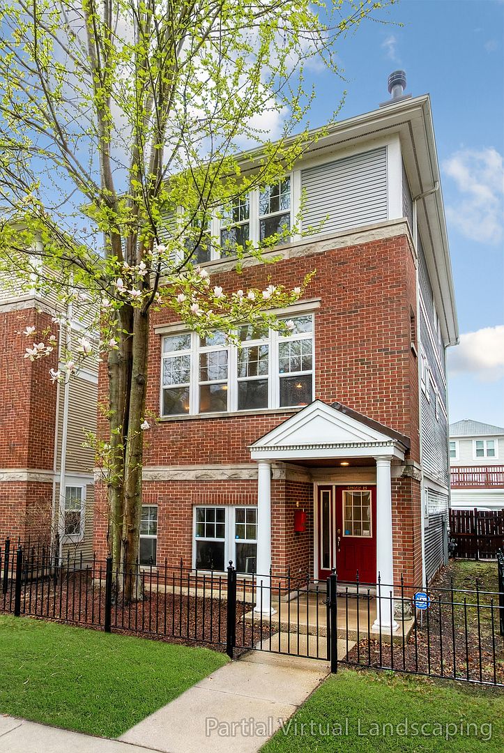 4922 S Cornell Ave APT B, Chicago, IL 60615 | Zillow