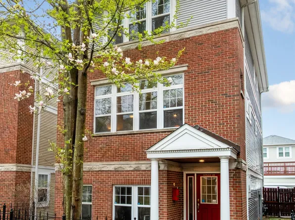 4922 S Cornell Ave APT B, Chicago, IL 60615