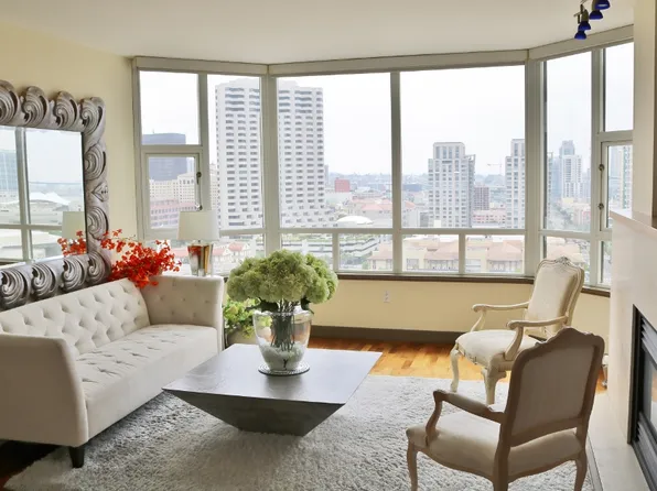 700 W Harbor Dr W, San Diego, CA