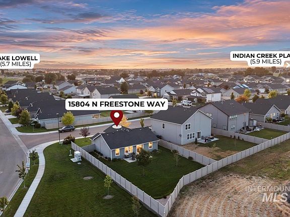 3rd image of 15804 N Freestone Way