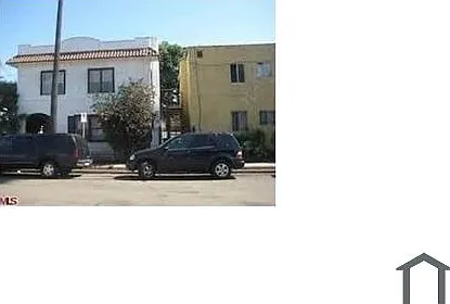 448 W 69th St
