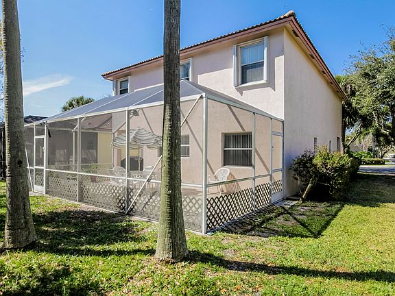 2nd image of 6313 NW 39th Ct