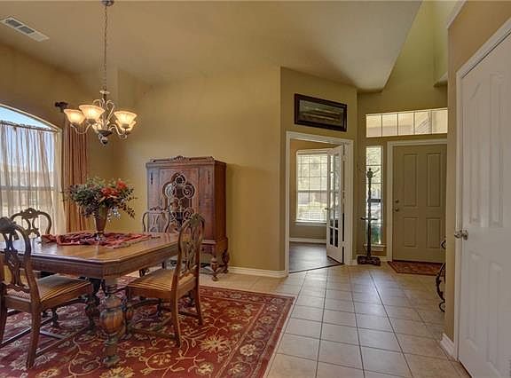 2nd image of 3537 Beekman Dr
