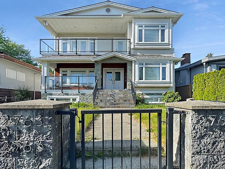 2765 E 54th Ave — Photo 1
