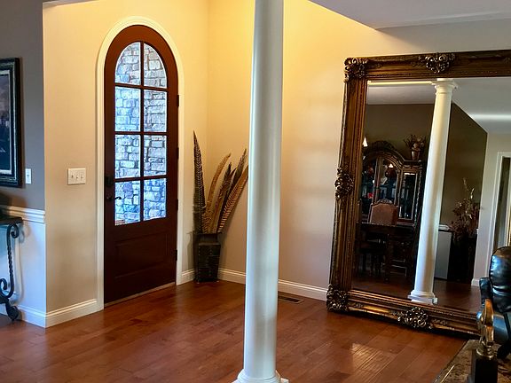3rd image of 439 Megan Ln