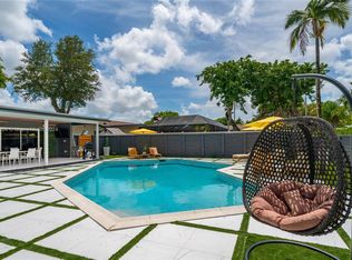 4901 Madison St, Hollywood, FL 33021