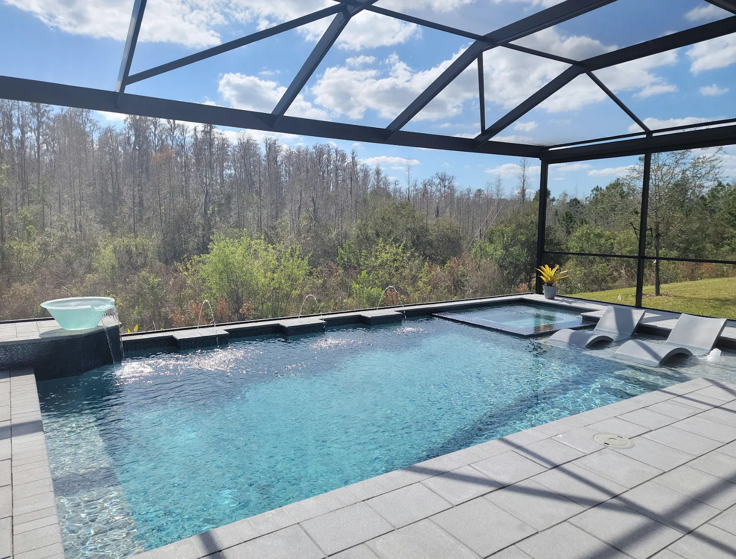 5 bed, 3381 sqft, $5,500 — Photo 3