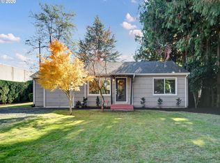 17708 SE Main St, Portland, OR 97233